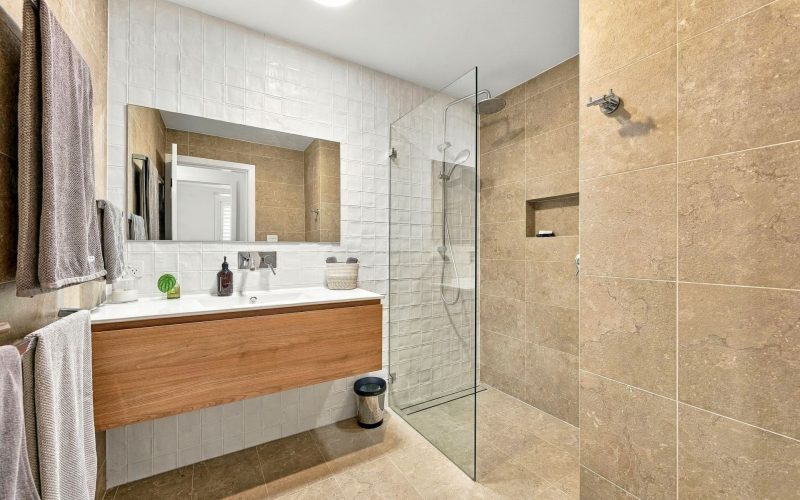 Spectacular Quality, Space & Lifestyle At Nobbys Beach