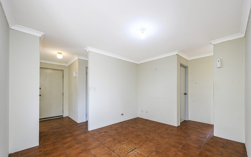 13/11 Firetail Place, Kenwick