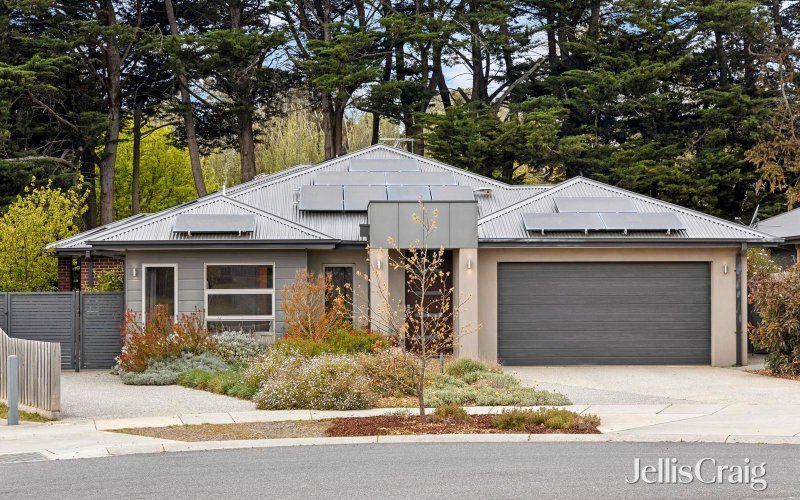 13 Jones Court, Woodend