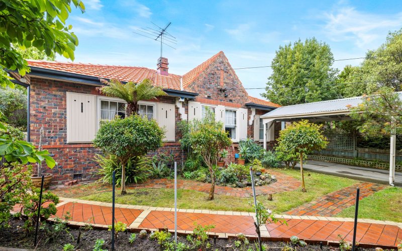 215 Koornang Road, Carnegie