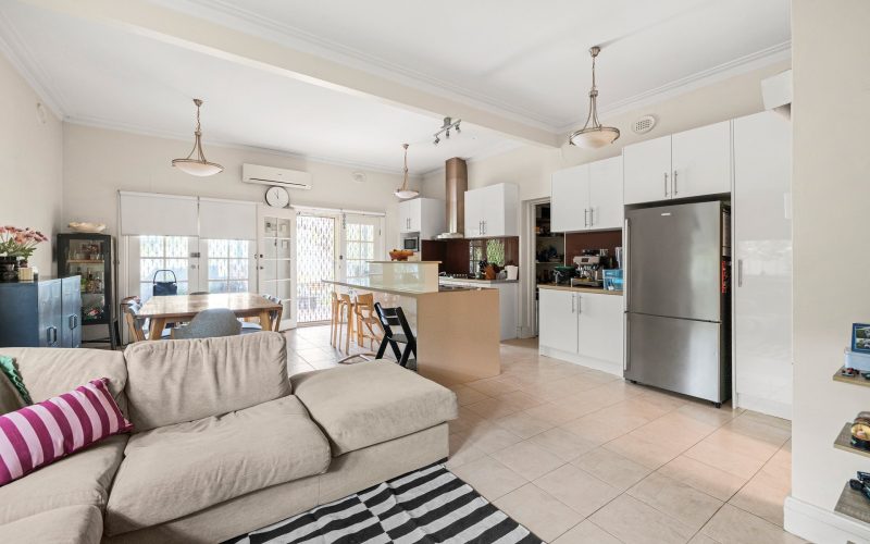 215 Koornang Road, Carnegie