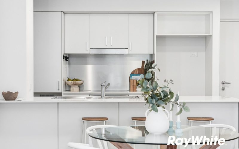 MARCO PAPALIA PRESENTS A CLASSIC & CLASSY COCKBURN CENTRAL APARTMENT!!