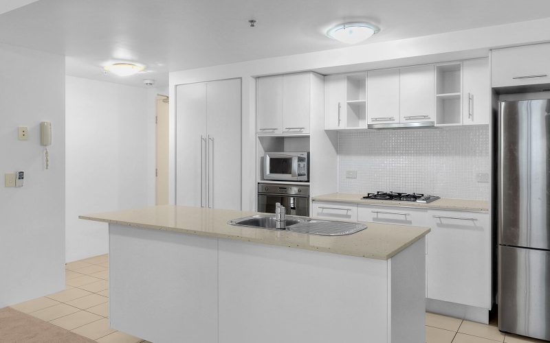 Exceptional Space - 78sqm One Bedroom Apartment with High Ceilings!