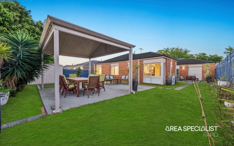45 Phoenix Avenue, Cranbourne VIC 3977