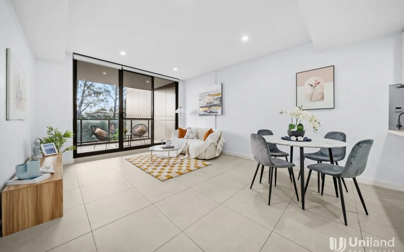 Spacious One-Bedroom Apartment with Two Balconies