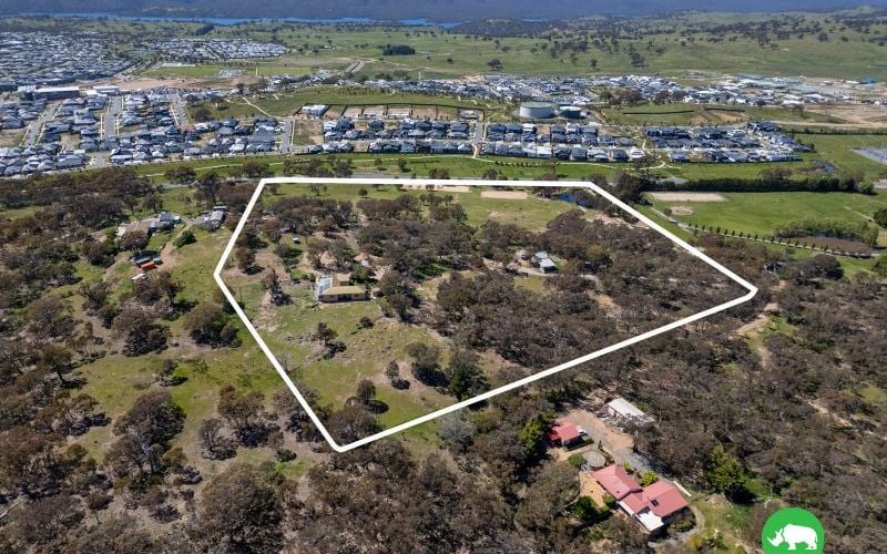Space and Privacy - Homestead Plus Self-Contained Cottage