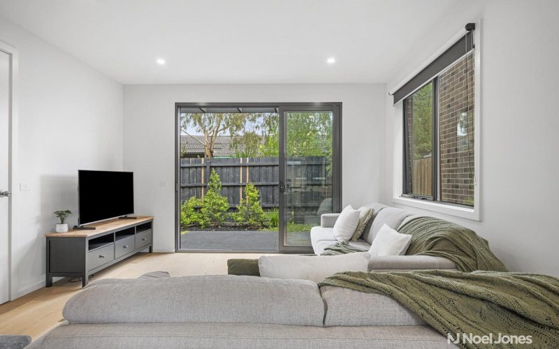 3/3 Brompton Court  KILSYTH