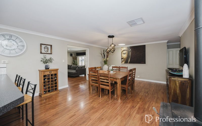 19 Burham Court Marangaroo WA