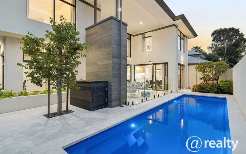 11 BUXTON ROAD, WEMBLEY DOWNS, WA, 6019