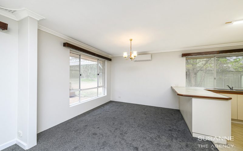 14 Lawnbrook Road West, Walliston