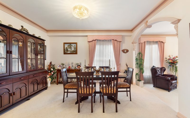 Grand Living in Full Bloom