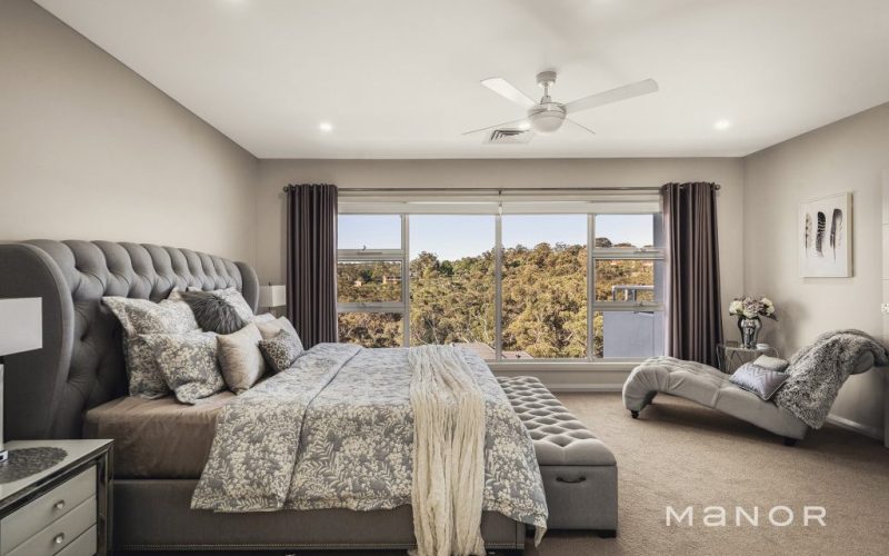24 Strathfillan Way, Kellyville