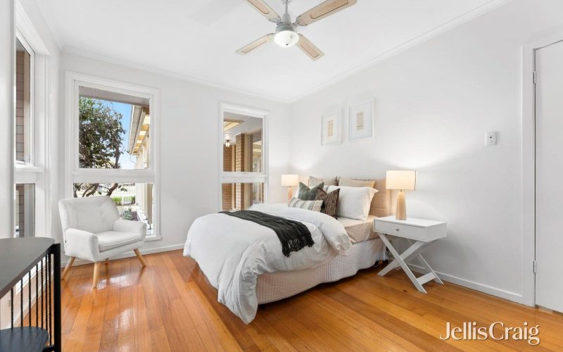 954 High Street Road, Glen Waverley