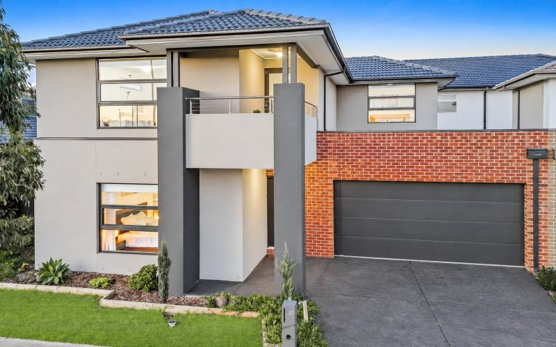 51 Springleaf Avenue, Clyde North VIC 3978