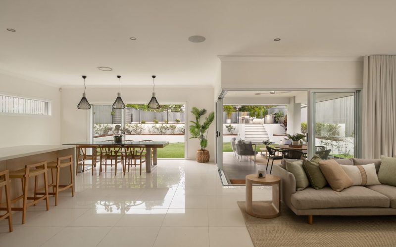 THE MODERN ENTERTAINER IN THE HEART OF YERONGA