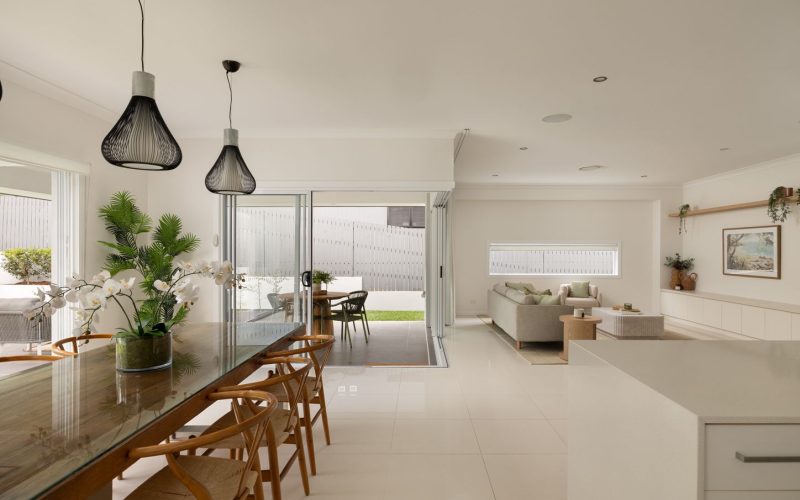 THE MODERN ENTERTAINER IN THE HEART OF YERONGA