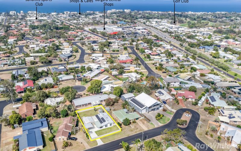 COASTAL LIVING! WITH PRIVACY & SPACE FOR THE FAMILY