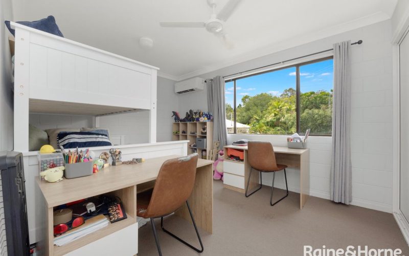 Level ground, 4/37 China Street, Mundingburra QLD