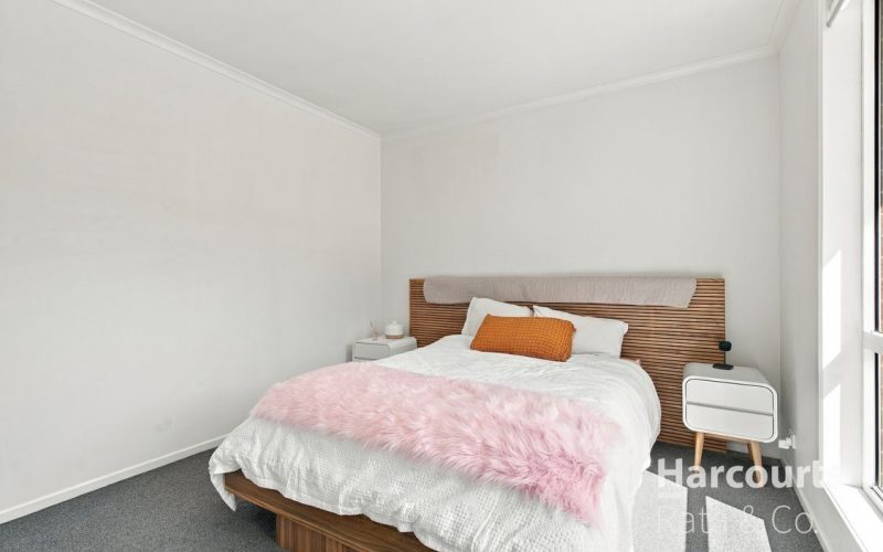 2 Bedroom Unit in a Convenient Mill Park Location