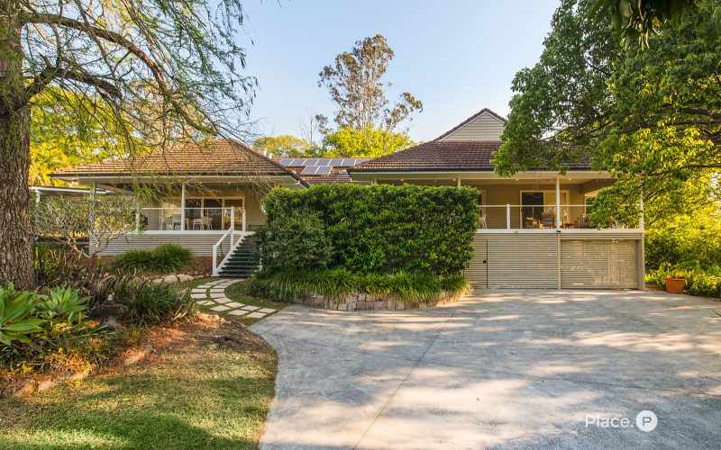 Brookfield's Ultimate Resort-Style Retreat