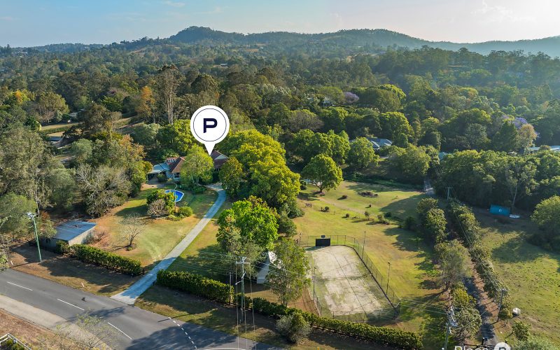 Brookfield's Ultimate Resort-Style Retreat