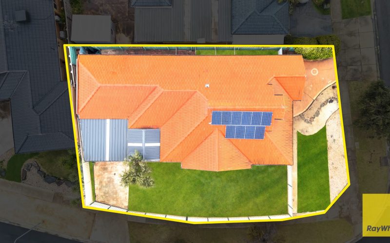 Spacious Family Living with Room to Entertain!