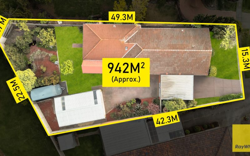 A Family Haven of Space, Comfort & Endless Possibilities on 942sqm (Approx.)