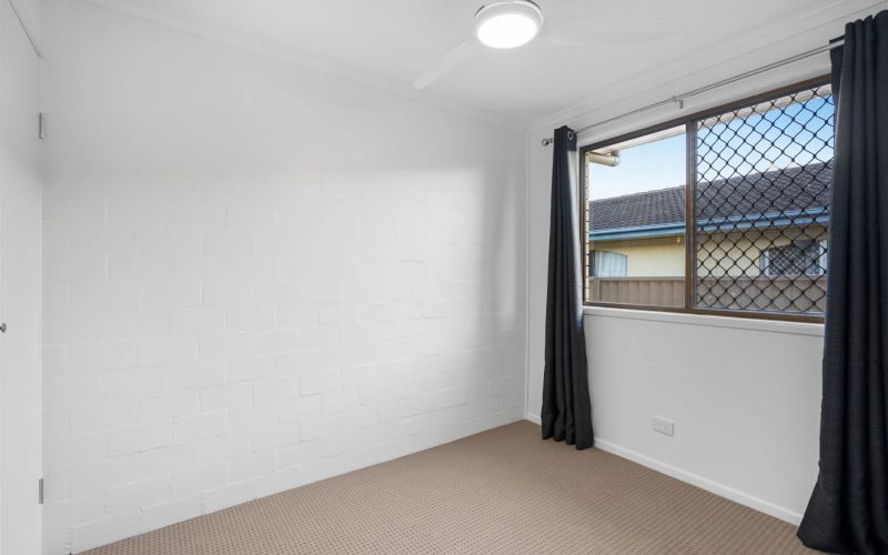2/30 Grant Street REDCLIFFE QLD
