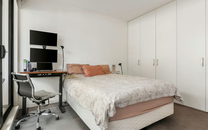 102/138 Ormond Road, Elwood Private sale: - VIC 3184