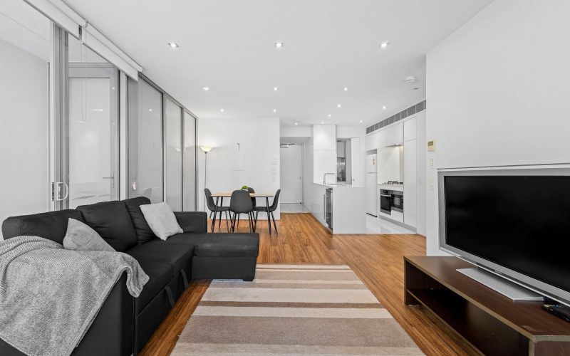 Riverside Luxury – An Exceptional Lifestyle at Waters Edge