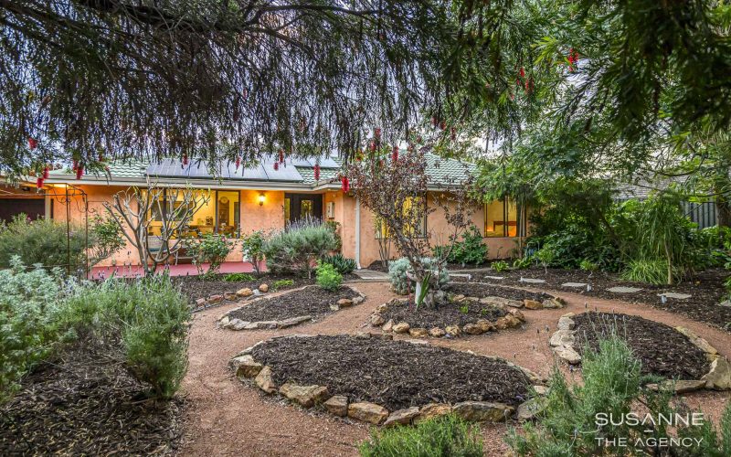 6 Booligal Street, Lesmurdie