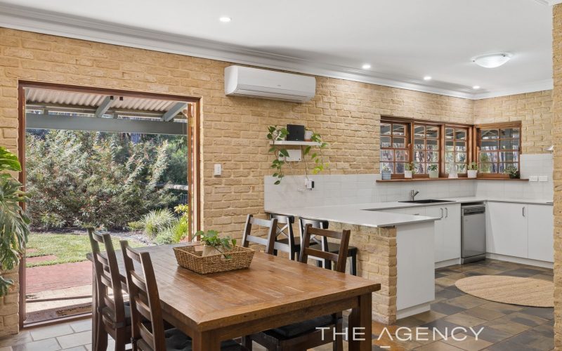 220 Cromwell Road, Sawyers Valley