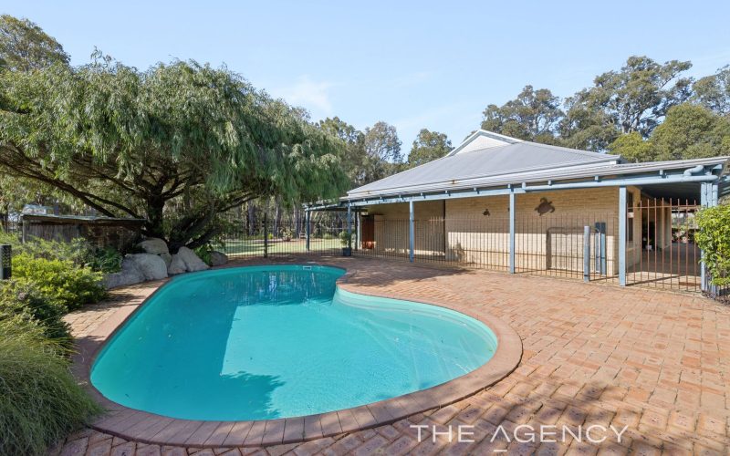 220 Cromwell Road, Sawyers Valley