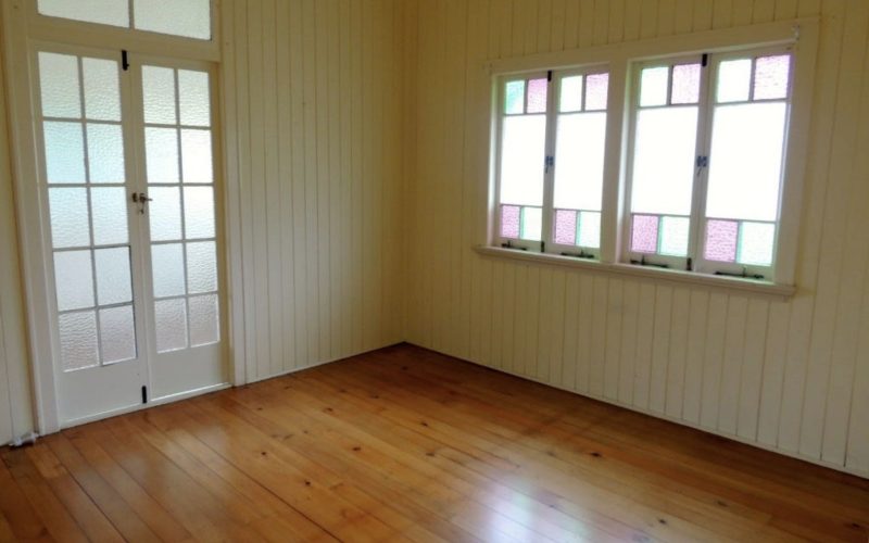 Charming Queenslander on fully fenced block