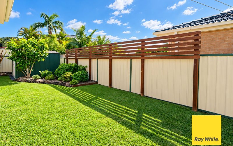 Stylish Single-Level Living & Effortless Entertaining in North Pearl Estate