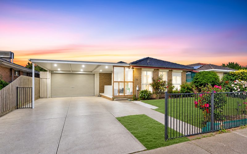 Fantastic First Home or Investment Opportunity on 585m² in Melton South!