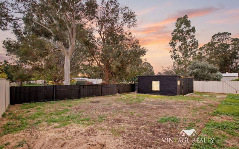 UNDER OFFER with ALYSSA HAYDEN