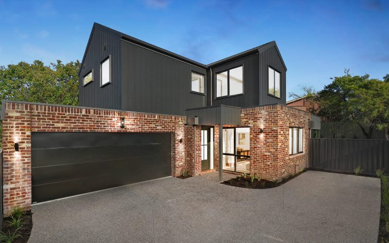 1&2/1 Cobain  Court, Ringwood