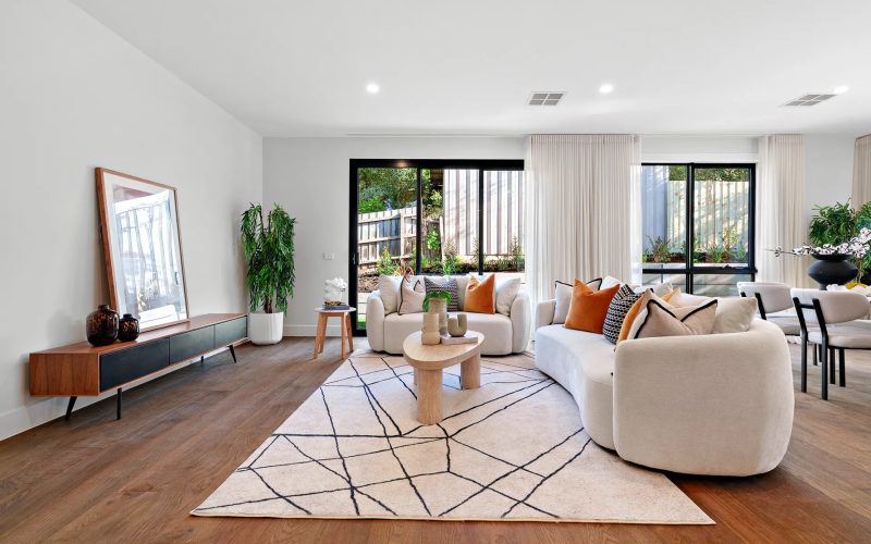 1&2/1 Cobain  Court, Ringwood