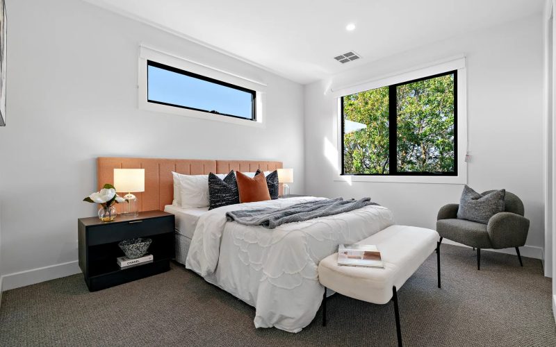 1&2/1 Cobain  Court, Ringwood