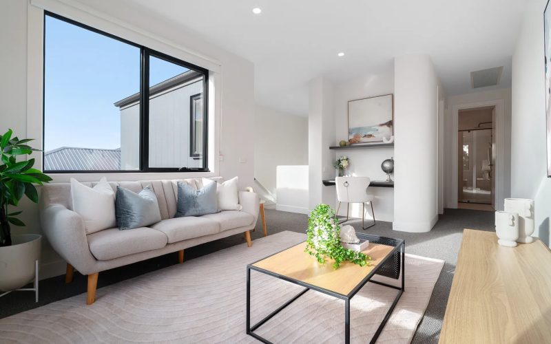 1&2/1 Cobain  Court, Ringwood
