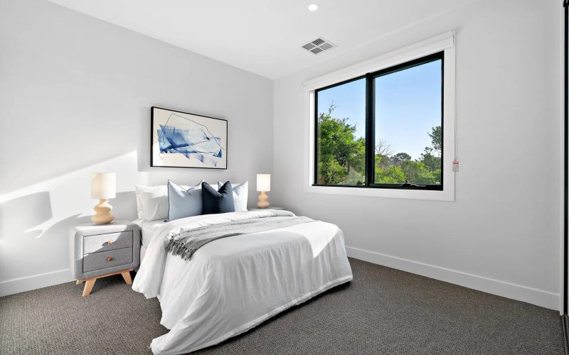 1&2/1 Cobain  Court, Ringwood