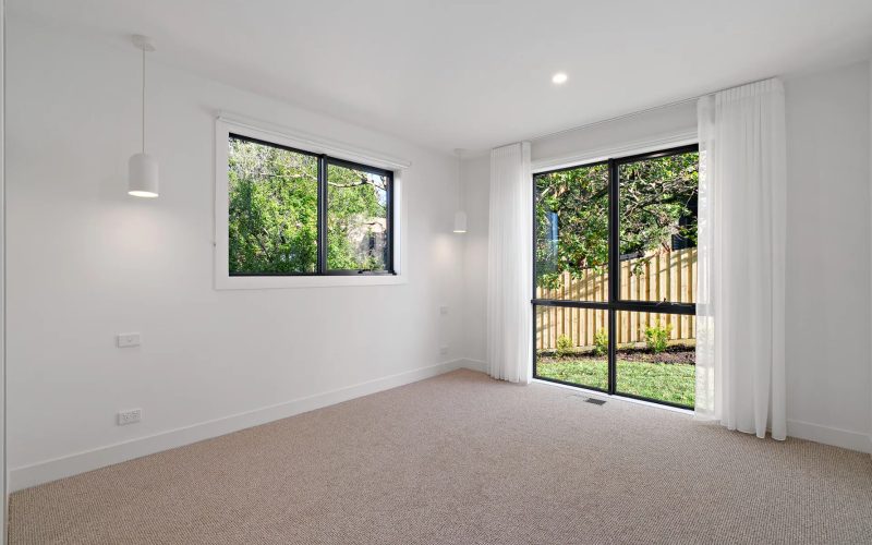 1&2/1 Cobain  Court, Ringwood