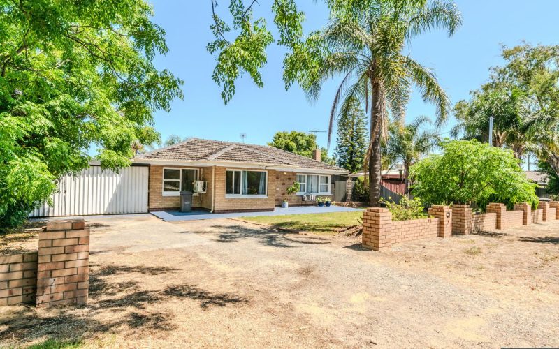 Comfortable Family Living On A Generous 787sqm Zoned R25/60 With Poolside Entertaining