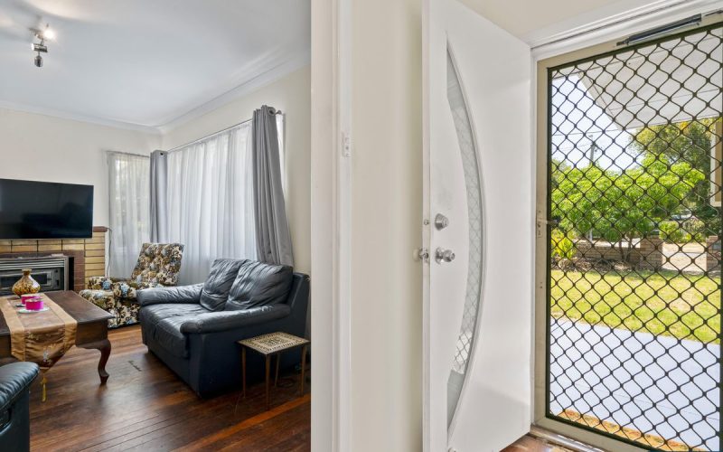 Comfortable Family Living On A Generous 787sqm Zoned R25/60 With Poolside Entertaining