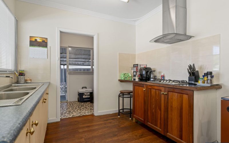 Comfortable Family Living On A Generous 787sqm Zoned R25/60 With Poolside Entertaining