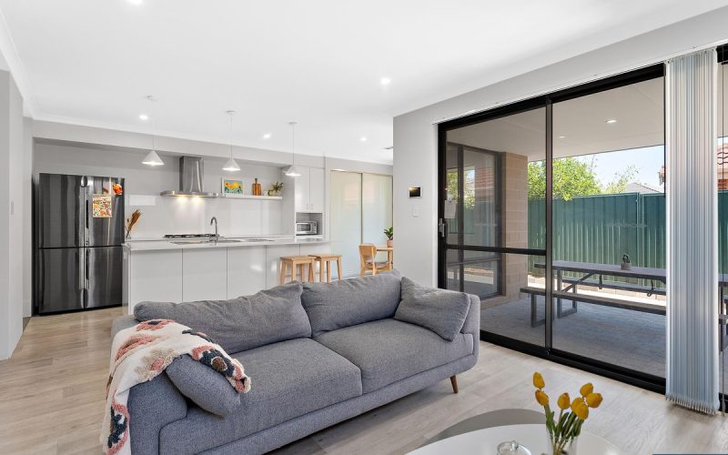 Modern 3-Bedroom Home Built in 2020 with Open Plan Living in Prime Location!!