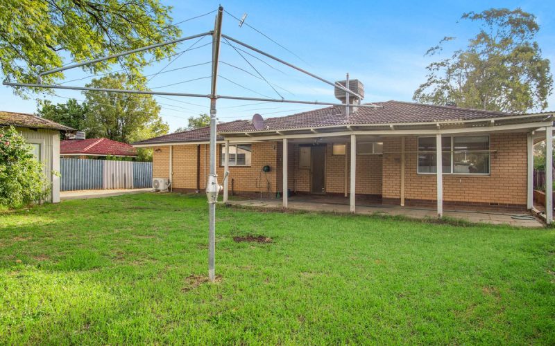 Freshly Painted Five-Bedroom Home With Subdivision Potential On 799sqm!