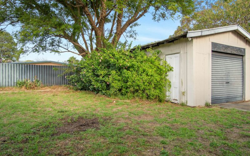 Freshly Painted Five-Bedroom Home With Subdivision Potential On 799sqm!