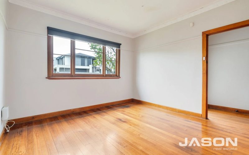 Two Titles, Corner Block Appeal & Dual Street Frontages – 1,455m² Approx.